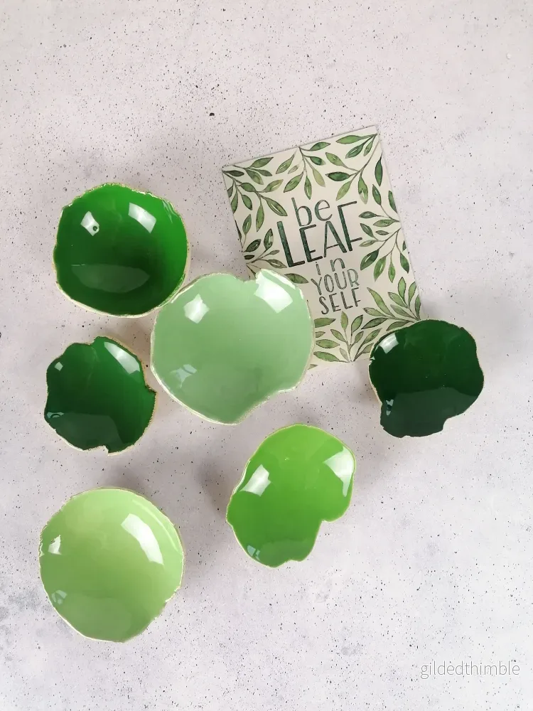 Lergodsglasyr 9378 Jungle Green - Bild 2