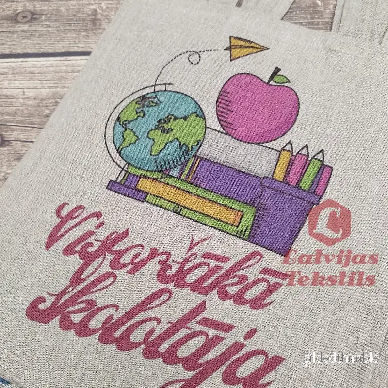 Pelēka lina auduma maisiņš «Visforšākā skolotāja» | kolekcija «Māci.Mīli.Iedvesmo.» - Bild 2