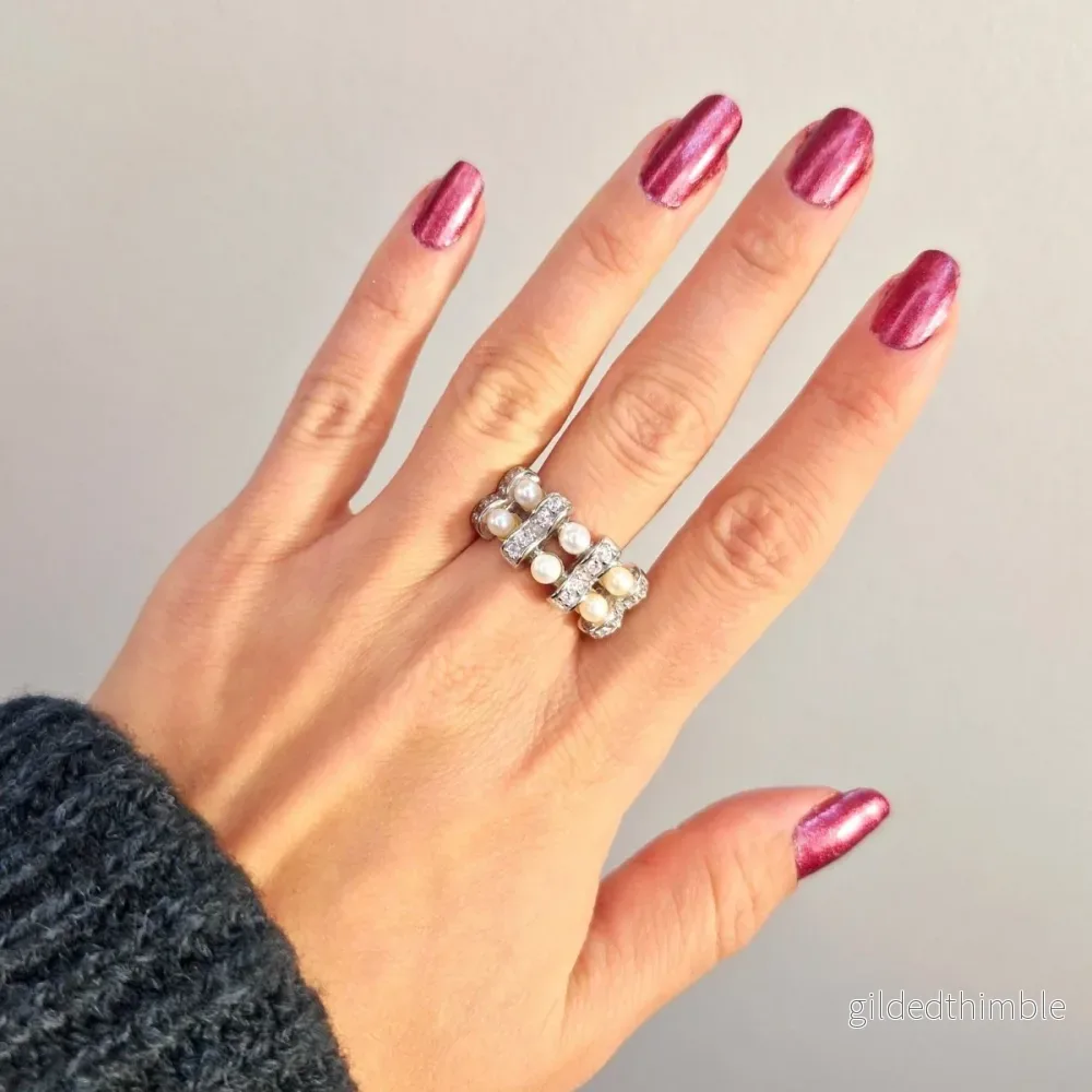 Silver ring med pärlor & stenar