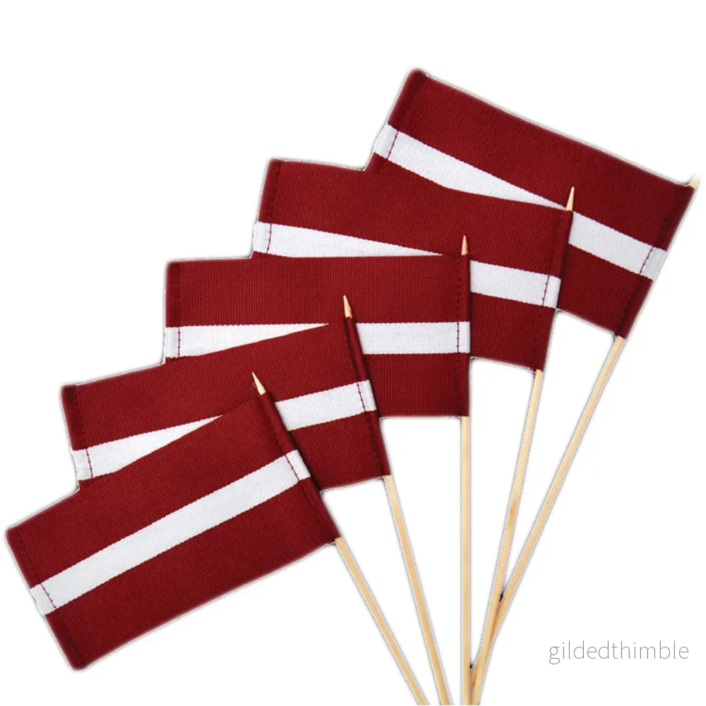 Latvijas suvenīrkarodziņi