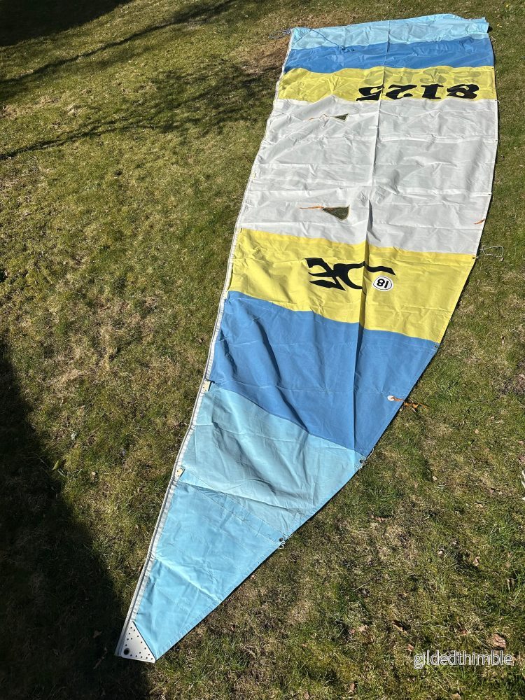 Hobie 18 segel - begagnat (blått-vitt-gult) - Bild 3