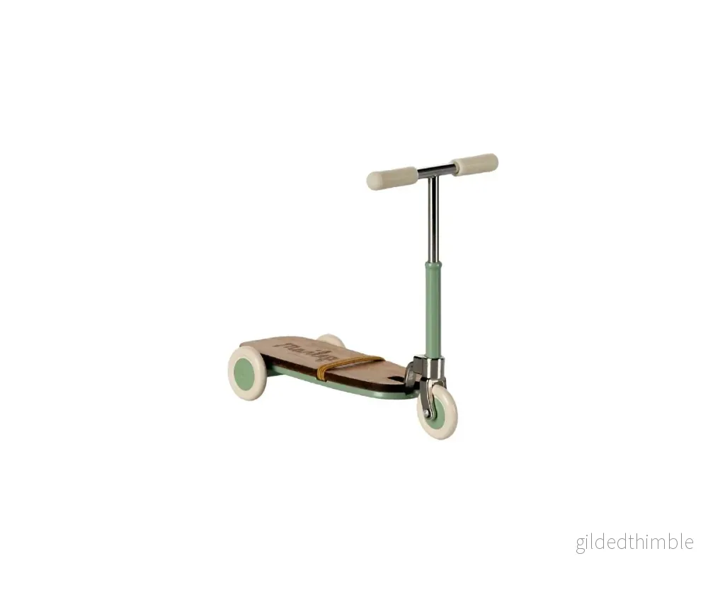 Maileg – Sparkcykel Grön Maileg – Sparkcykel Grön