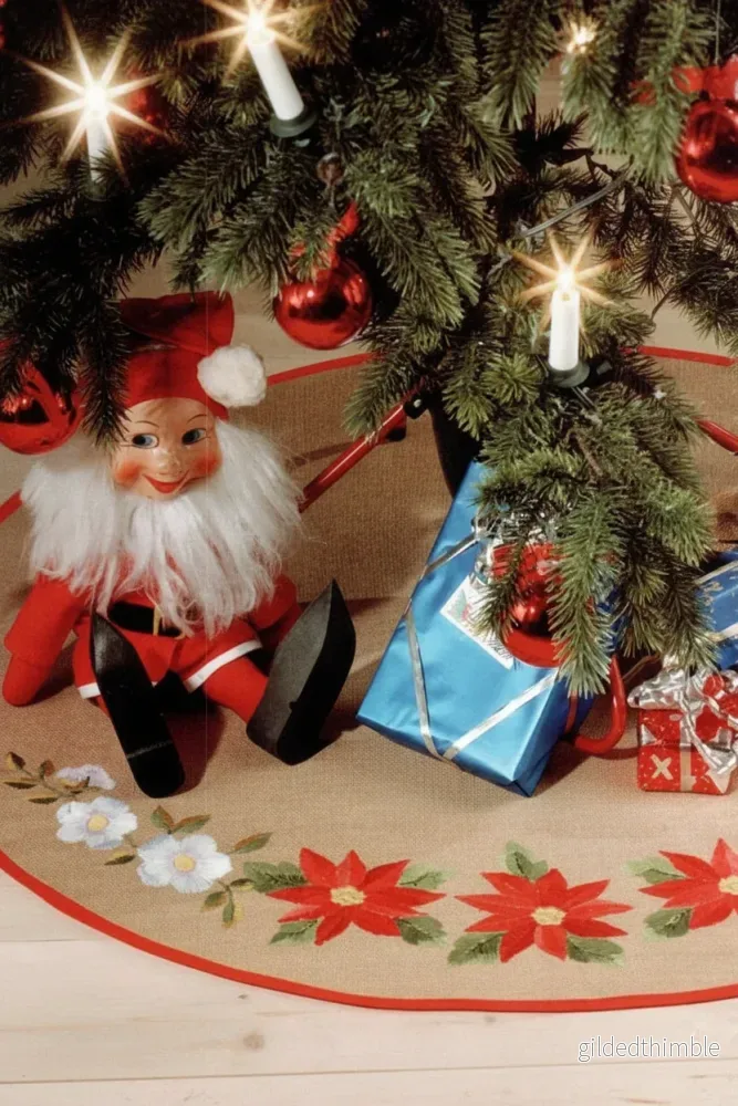 Julgransmatta – Juteväv med pärlgarn Julgransmatta – Juteväv med pärlgarn