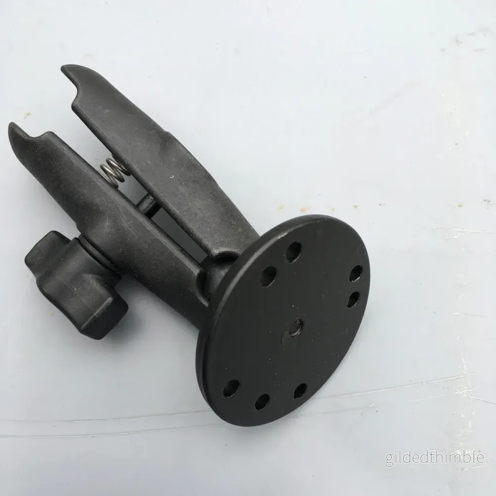 RAM mount 1″ med metallfäste.