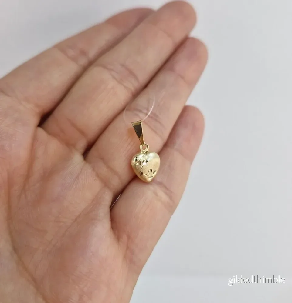 Hängsmycke – Hjärta med designade kvistar på 18k Hängsmycke – Hjärta med designade kvistar på 18k