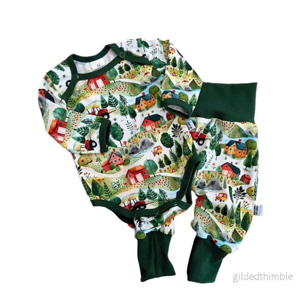 Body baby bondgårdsmönster, stl 56-86, nyfödd-1,5 år | Ekologisk bomull - Bild 2