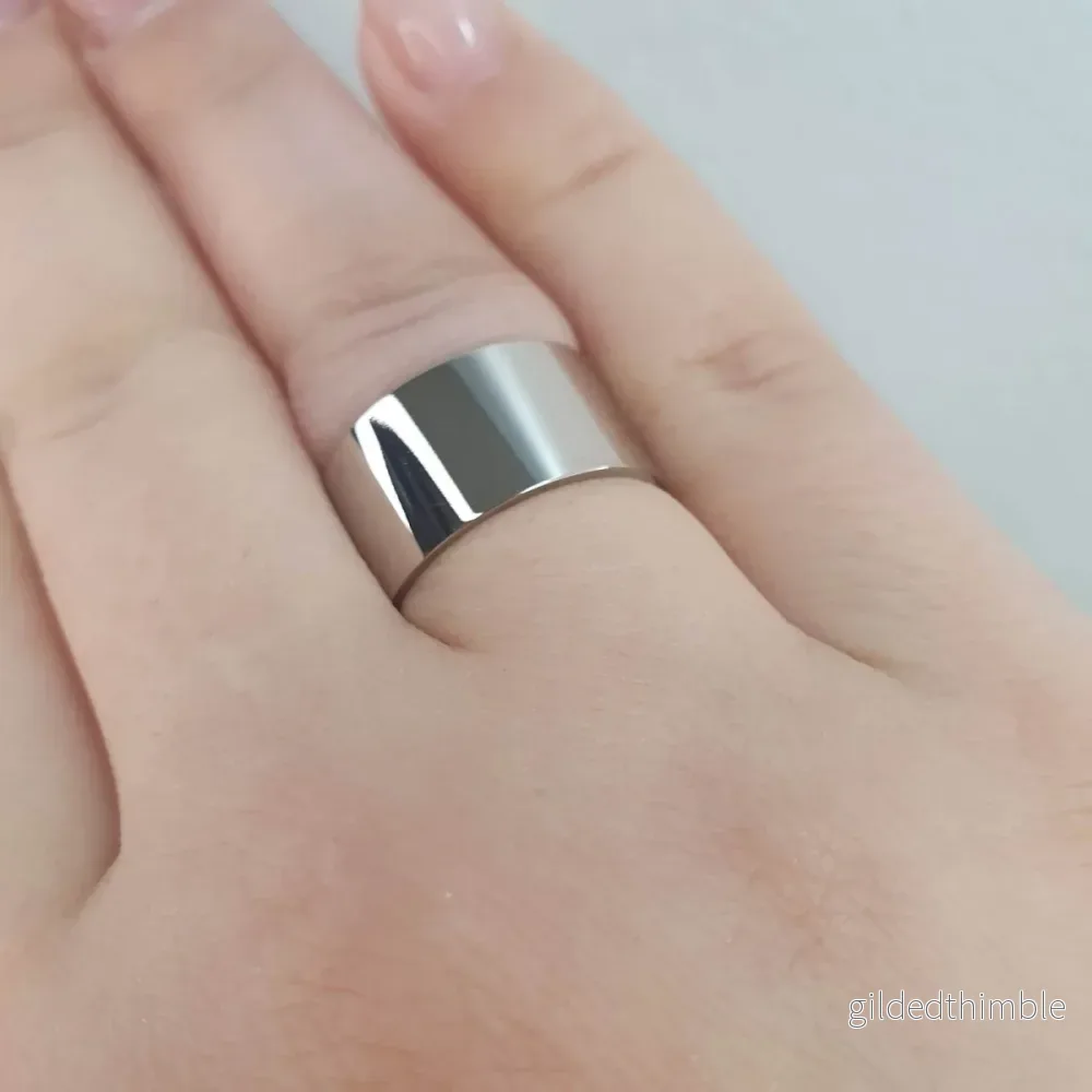 Förlovningsring Amor Johan 18k vitguld