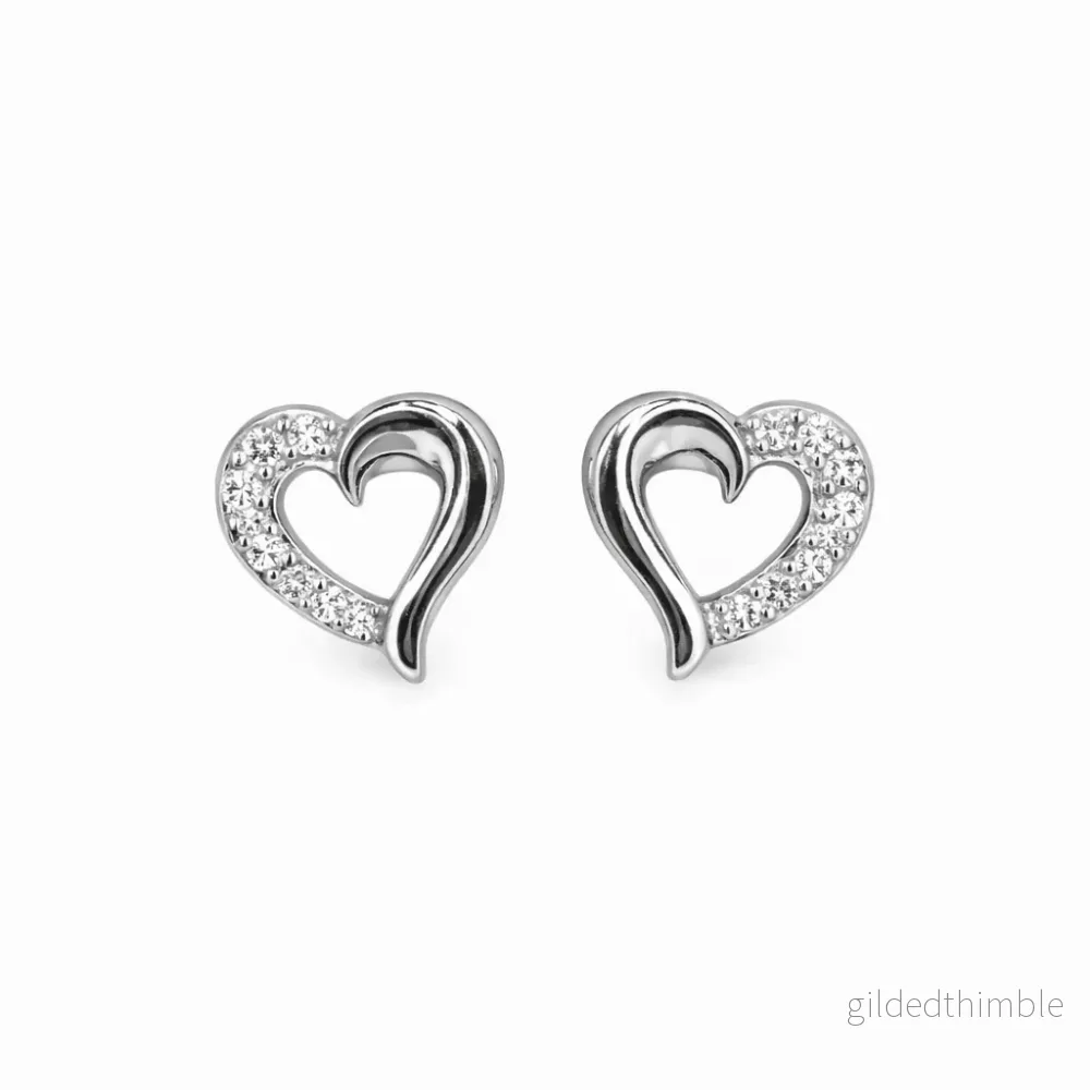 Silver örhängen hjärta med cubic zirkonia Silver örhängen hjärta med cubic zirkonia