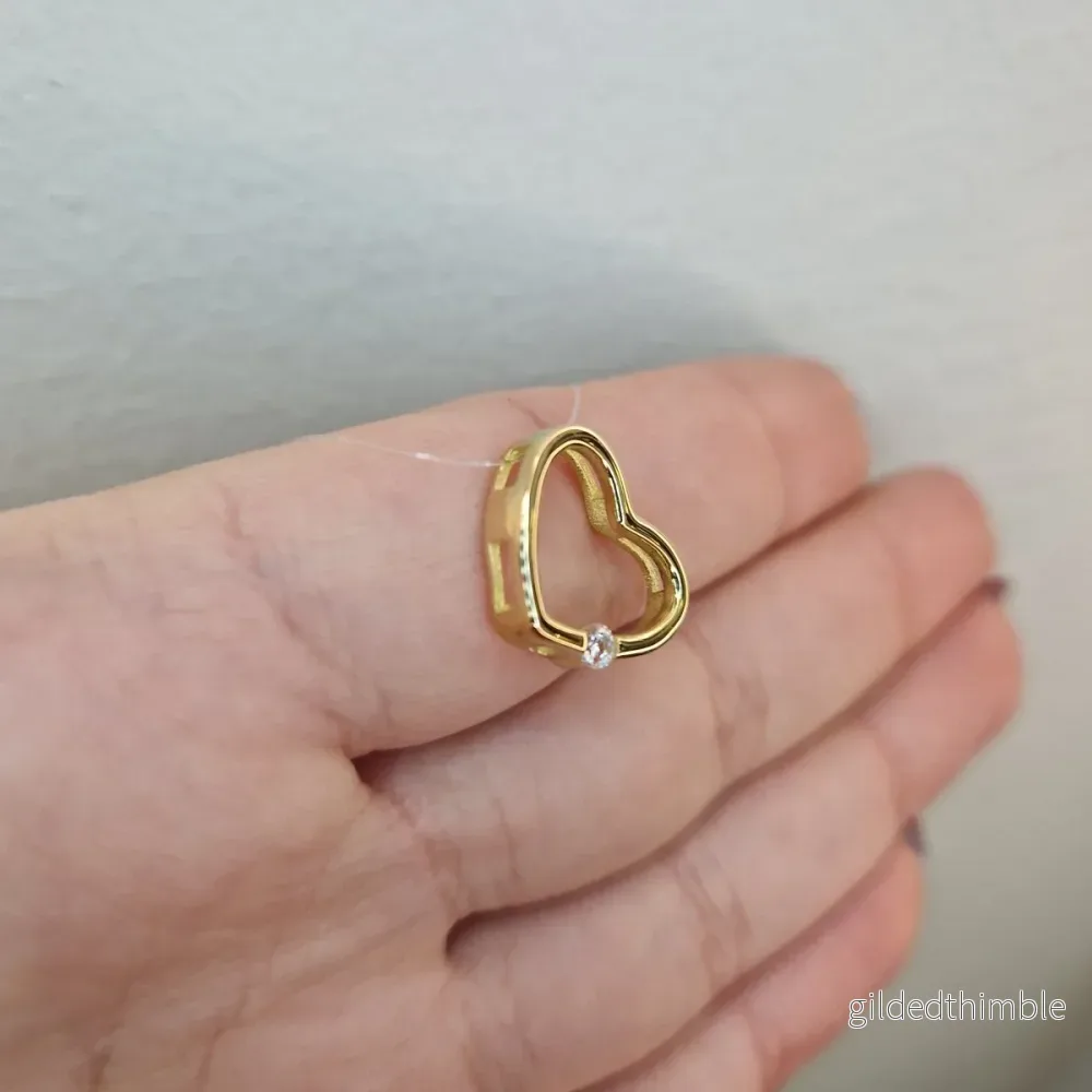 Designat hänge - Hjärta med sten 18k guld - Bild 2