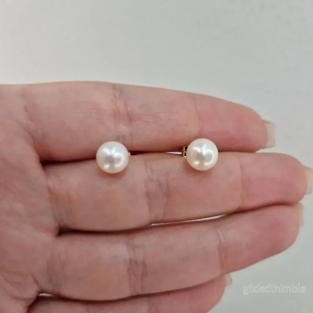 Sötvattenspärlor 7,5 mm 18k guld Sötvattenspärlor 7,5 mm 18k guld