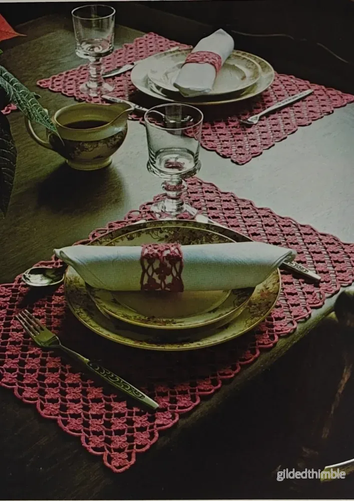 Vintage mönster - bordstabletter och dukningsset