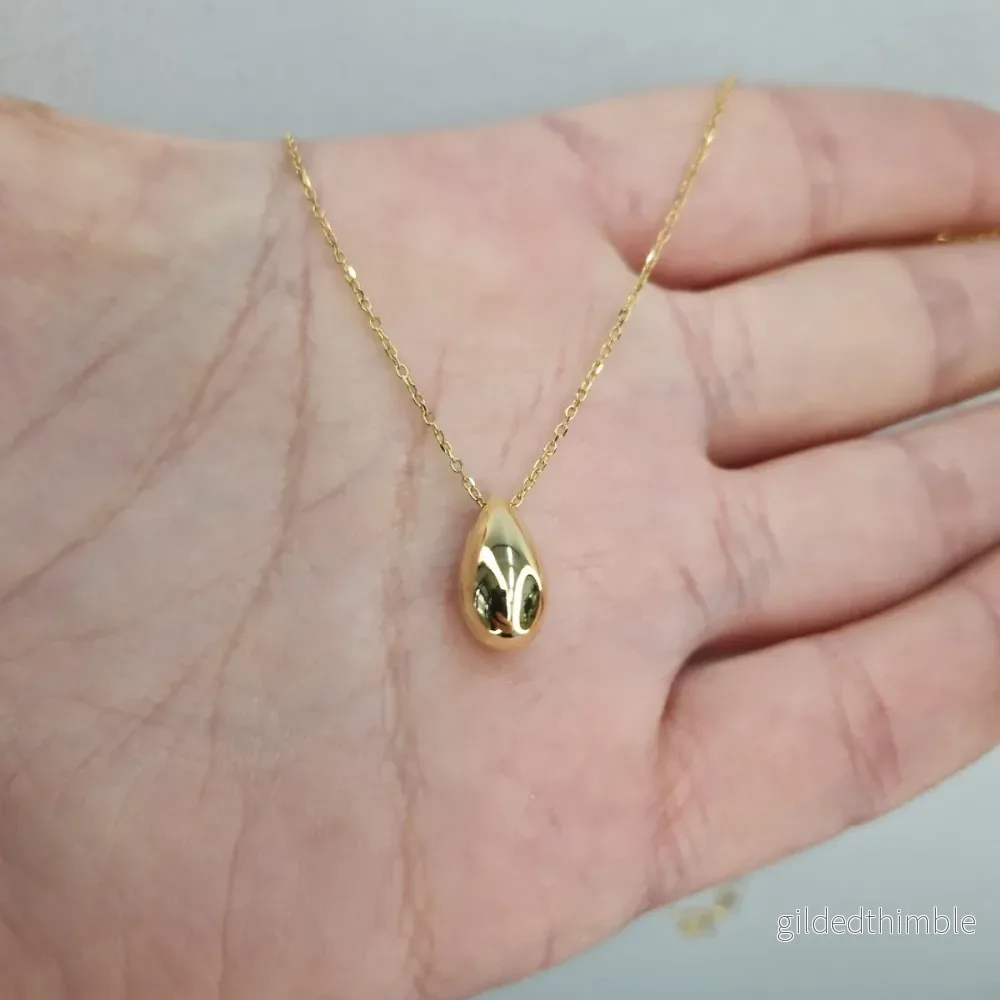 Hängsmycke droppe med kedja 18k guld