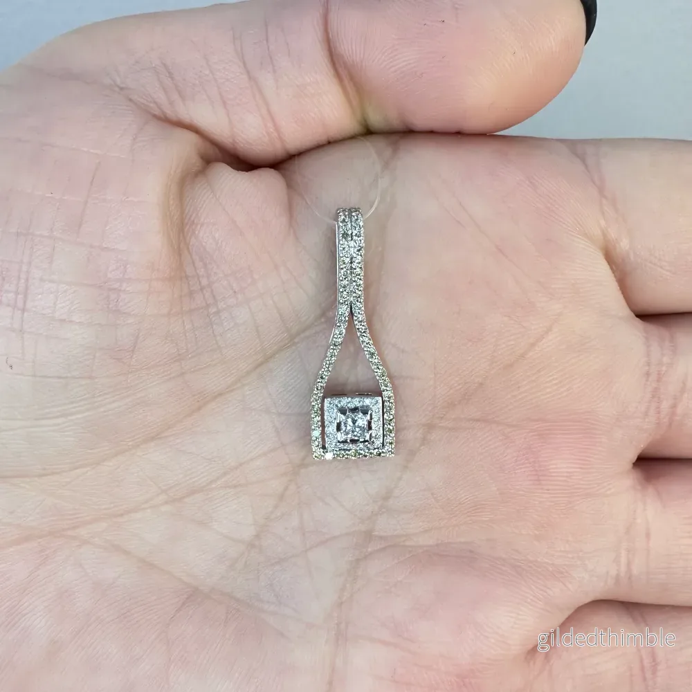 Diamant hängsmycke 18k vitguld 0,54ct Diamant hängsmycke 18k vitguld 0,54ct