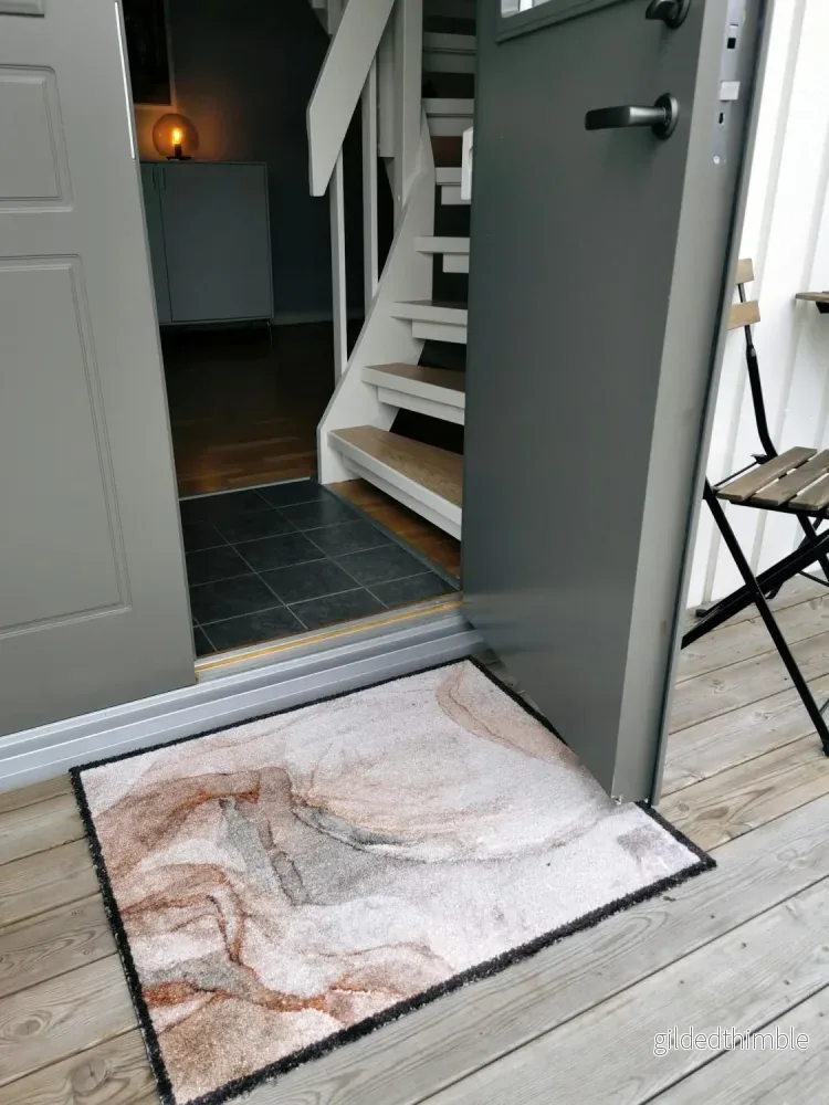 Marble Multi 67x80cm Marble Multi 67x80cm