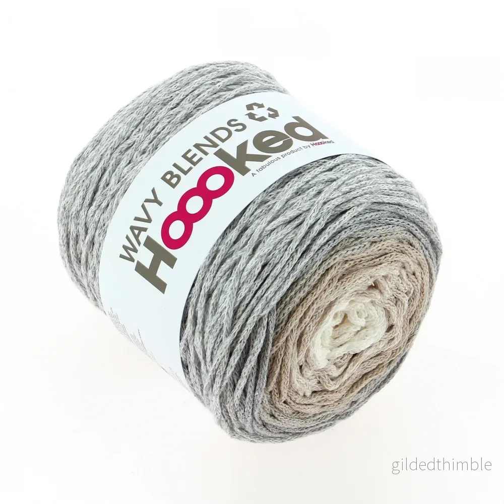 Wavy Blends Sandy Grey 250 g. Wavy Blends Sandy Grey 250 g.