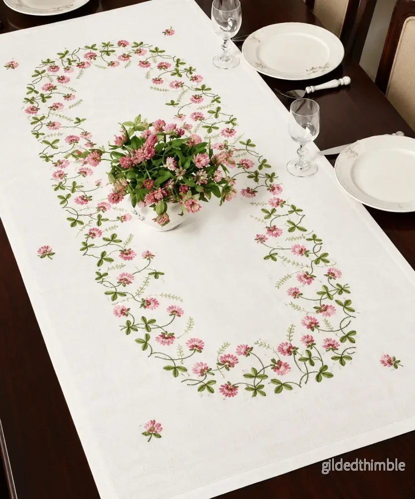 Stor Broderiduk 140x240cm Stor Broderiduk 140x240cm
