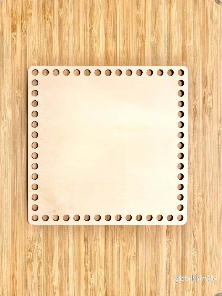 Träbotten kvadrat 20×20 cm. Träbotten kvadrat 20×20 cm.