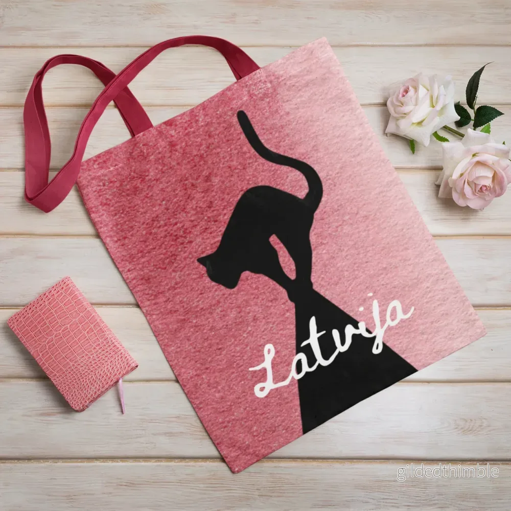 Linne- eller bomullskasse «Stjärnkatten Svarta katten» Linne- eller bomullskasse «Stjärnkatten Svarta katten»
