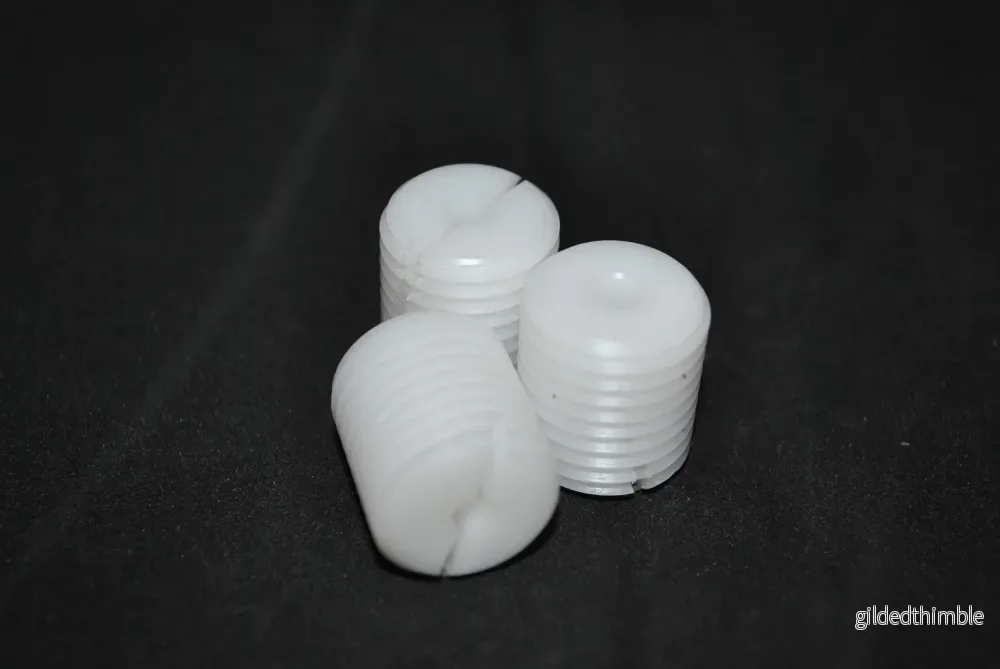 DELRIN SCREW  TF18X20