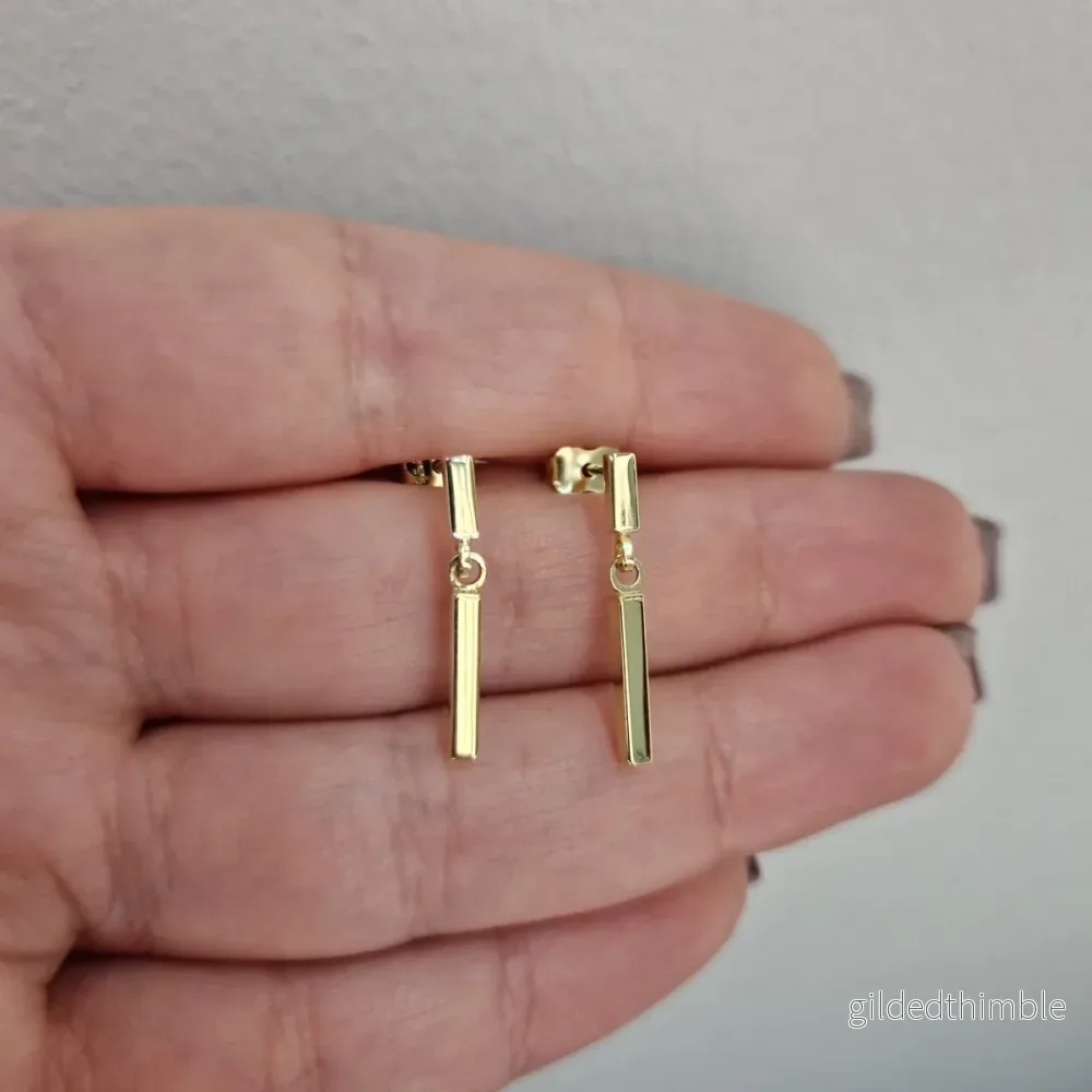 Örhängen hängande stav 18k guld Örhängen hängande stav 18k guld