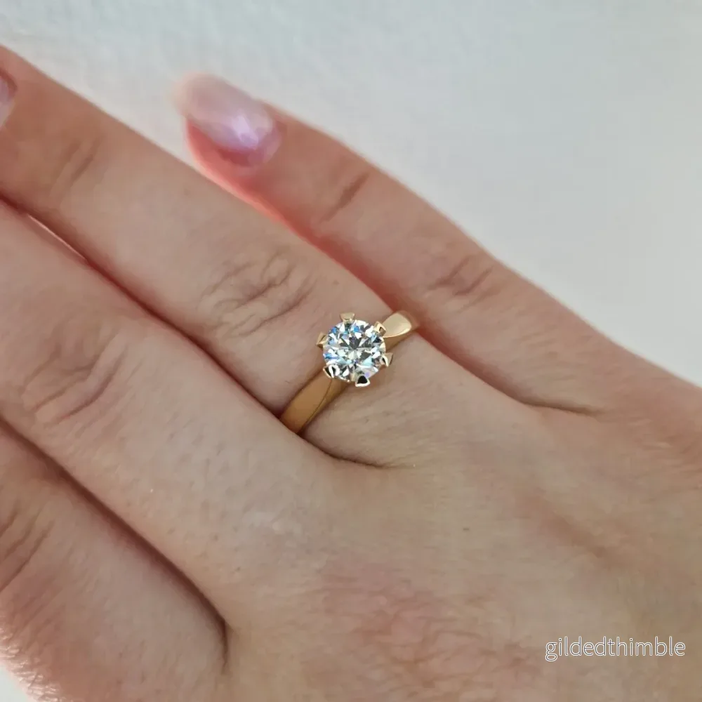 Enstensring Lödöse 0,75ct 18k guld