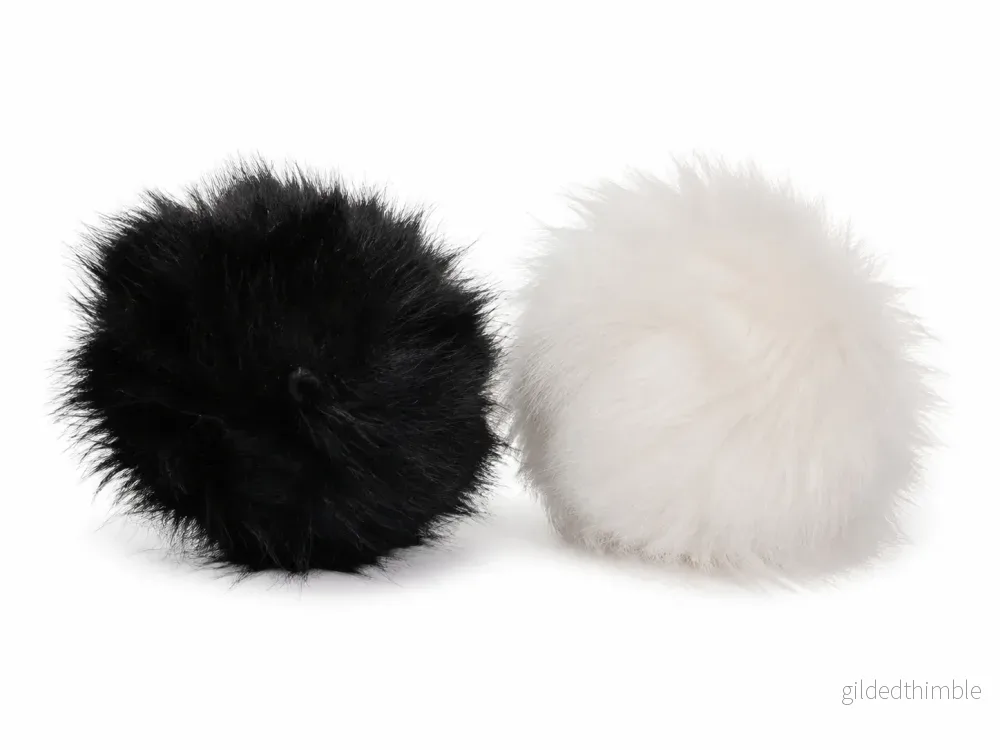 Pompom äkta kanin – ca 9 cm Pompom äkta kanin – ca 9 cm
