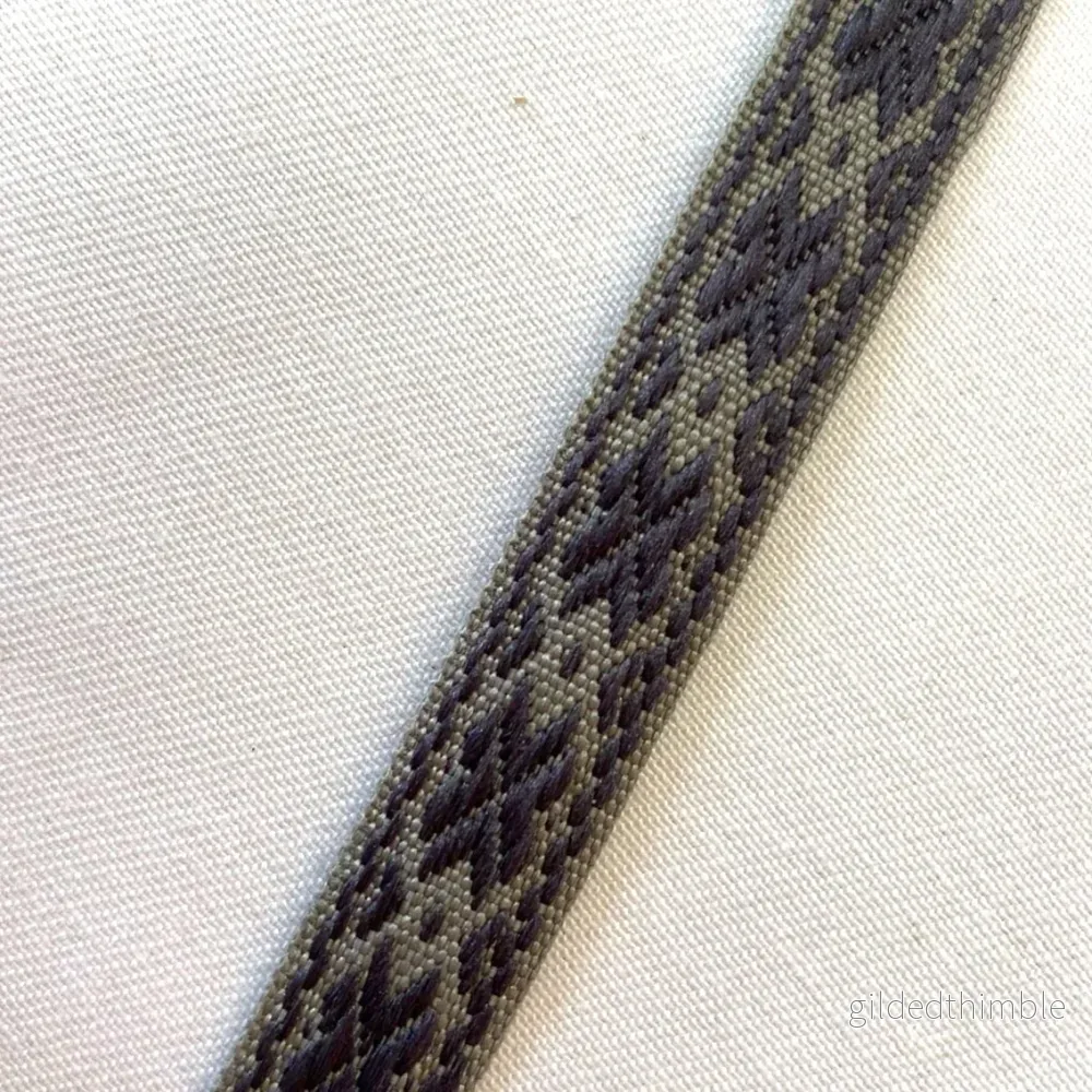 Tautiskā lente «Auseklītis» | Pelēka | 9 mm - Bild 2