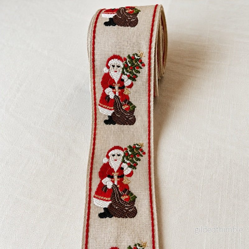 Vävt Tomteband 50 mm – Julband med Gulddetaljer 🌲 Vävt Tomteband 50 mm – Julband med Gulddetaljer 🌲