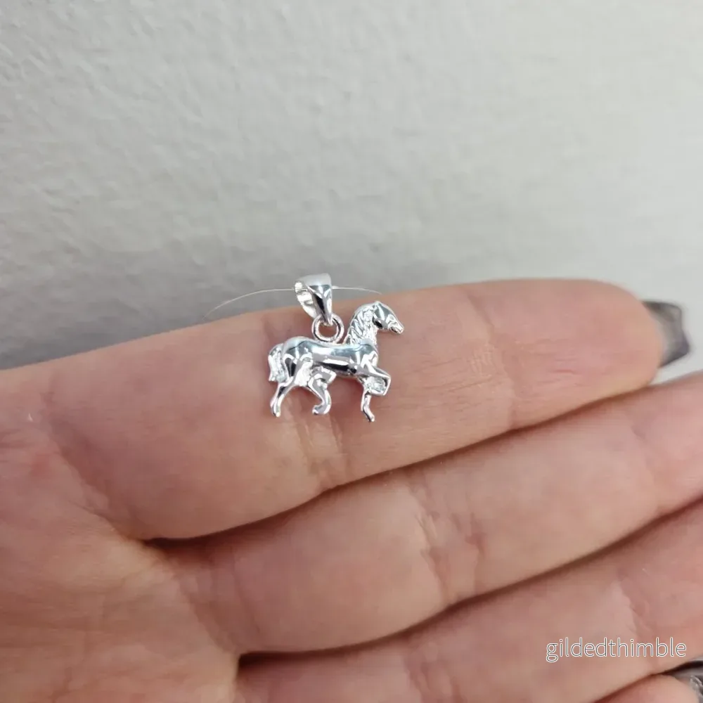 Hänge häst i silver