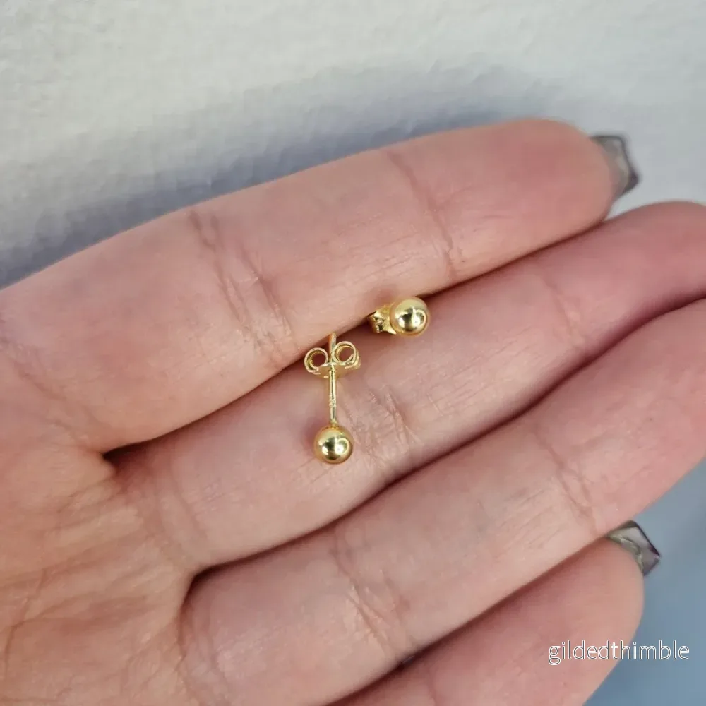 Kulörhängen 4mm förgyllda Kulörhängen 4mm förgyllda