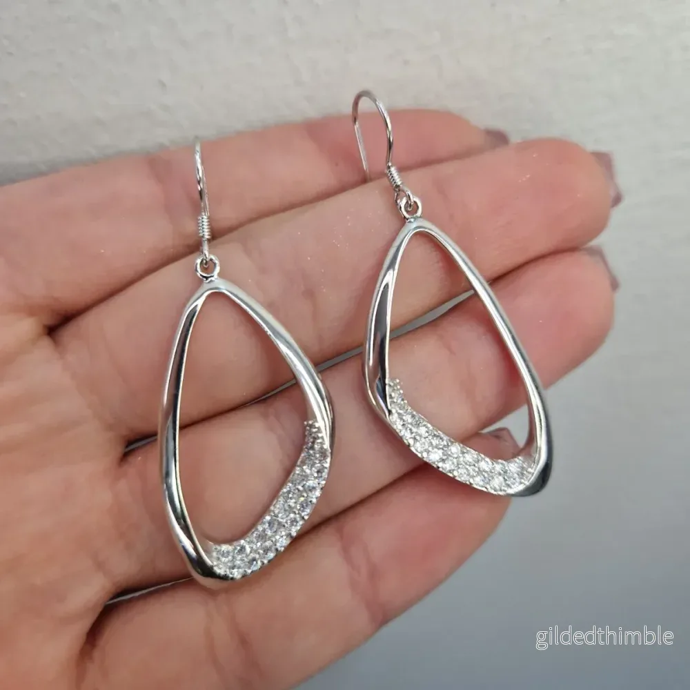 Silverörhängen med krok Silverörhängen med krok