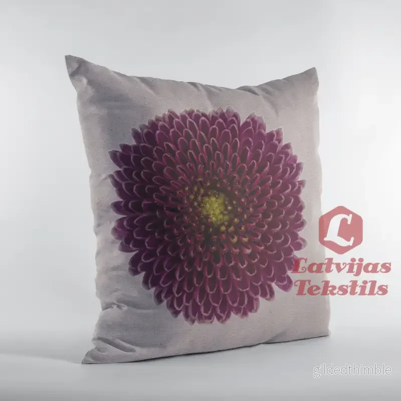 Dekoratīvais spilvens | kolekcija «Asteres» | «Tumši violetā astere»