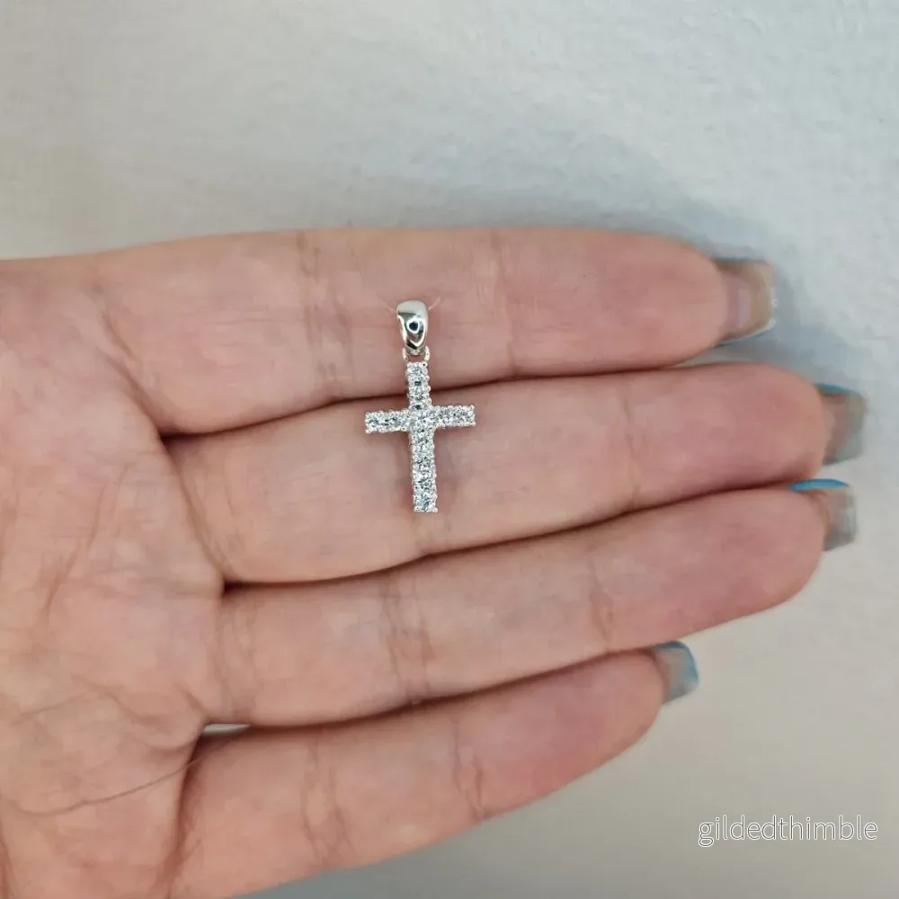 Guldhänge – Diamantkors 18k vitguld