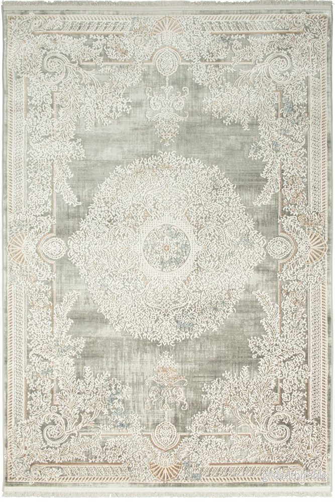 Novella Silverblom – En barockinspirerad dröm i dämpade toner Novella Silverblom – En barockinspirerad dröm i dämpade toner