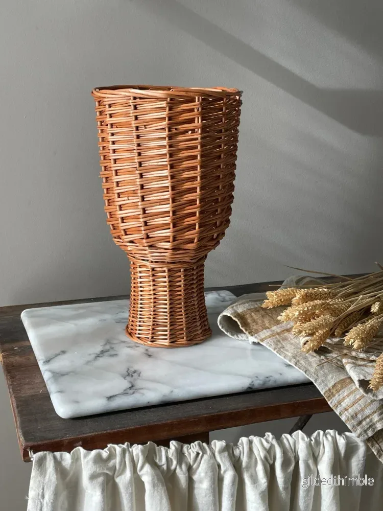 Rottingvas liten ’Wicker’ unik Rottingvas liten ’Wicker’ unik