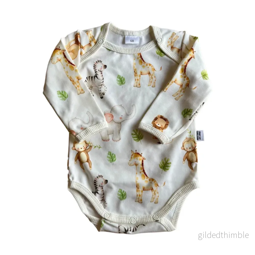 Body baby med safaridjur, stl 56-86, nyfödd-1,5 år | Ekologisk bomull Body baby med safaridjur, stl 56-86, nyfödd-1,5 år | Ekologisk bomull